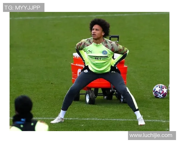 扁平足足球明星的逆袭之路如何在绿茵场上创造辉煌成就