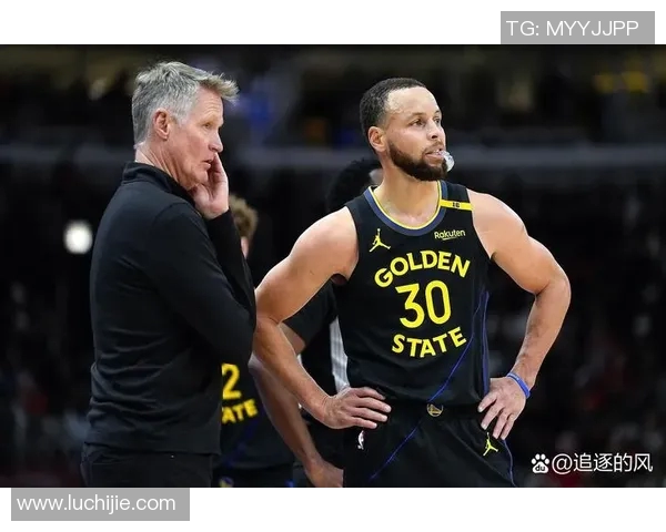 勇士队强势击败骑士队113比91展现冠军实力与团队默契 勇士队强势击败骑士队113比91展现冠军实力与团队默契